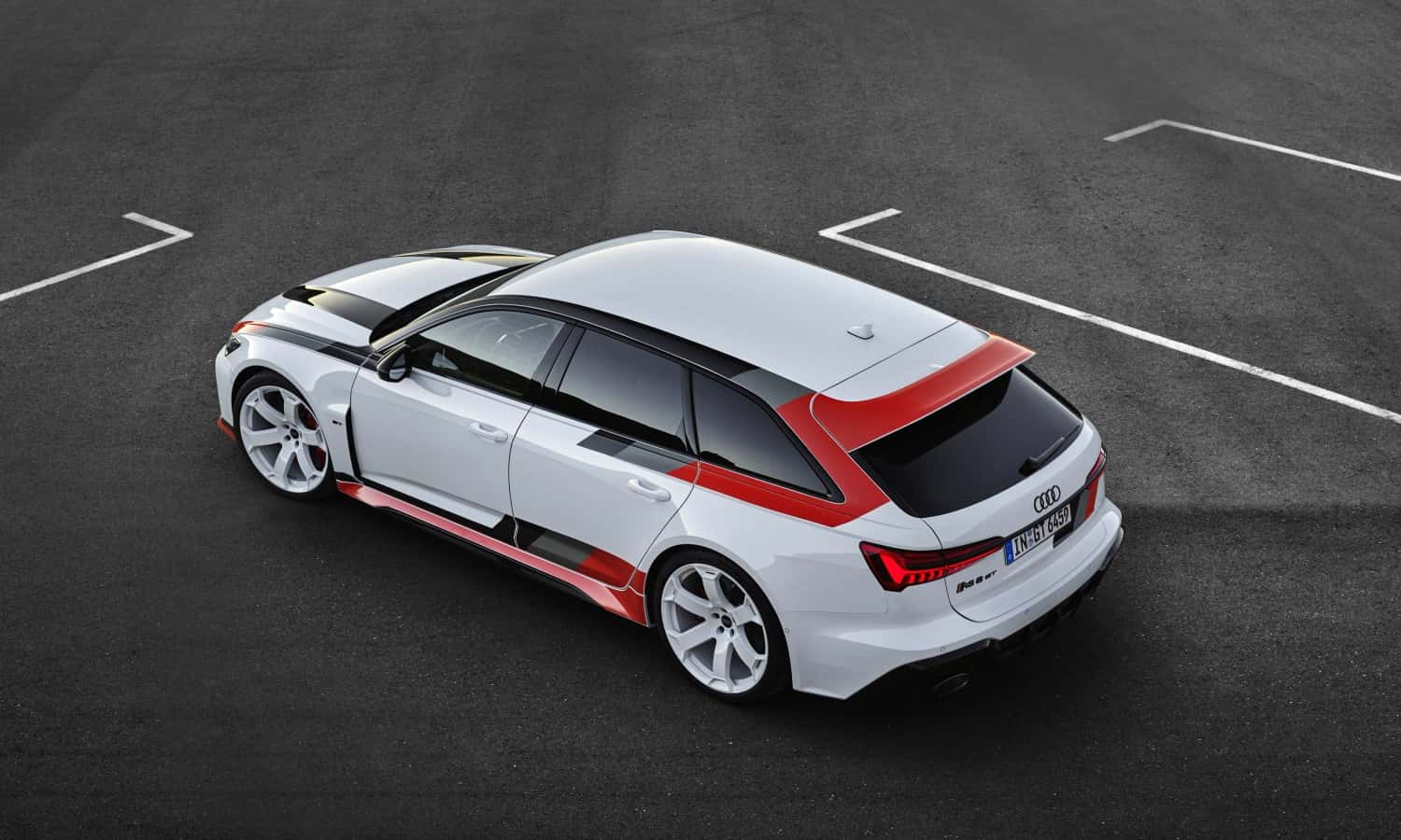 Audi RS6 Avant GT rear
