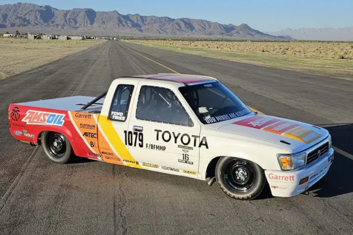 World’s Fastest Toyota Hilux [w/video] 