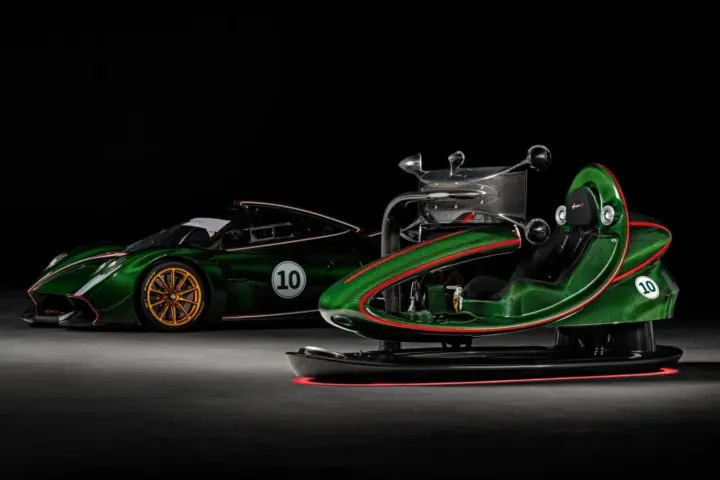 Pagani Huayra R Simulator For A Lucky Few