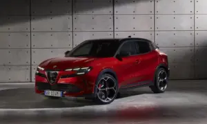 Alfa Romeo Milano Crossover Debuts in Milano [w/video]