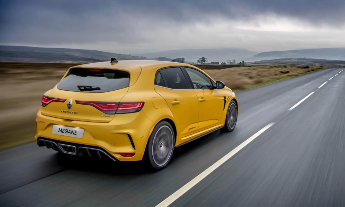 Renault Megane RS300 Trophy Driven - The End of an Era - Double Apex