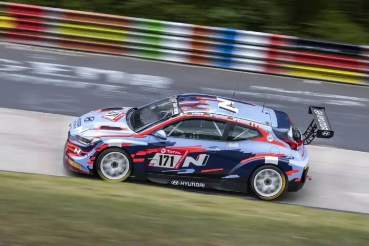 Hyundai Rally Team Attacks the Nürburgring Nordschleife [video]