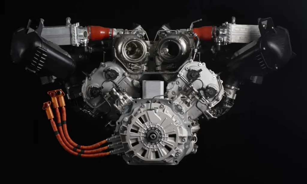 Listen to New Lambo Engine Scream [video]