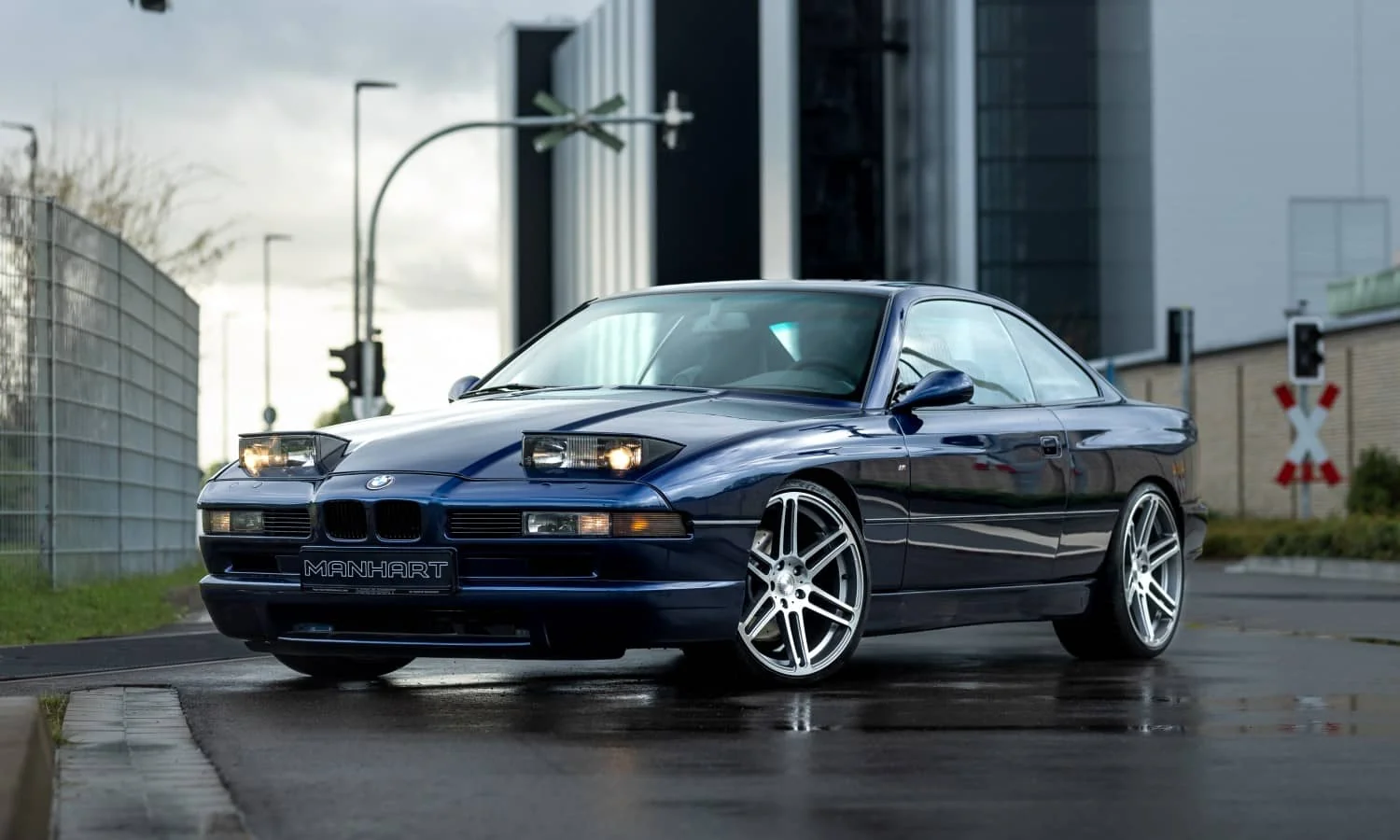 Manhart MH8 5.0 V8 Restomod