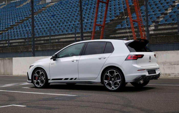 New VW Golf GTI Clubsport rear