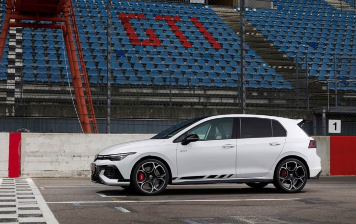New VW Golf GTI Clubsport side