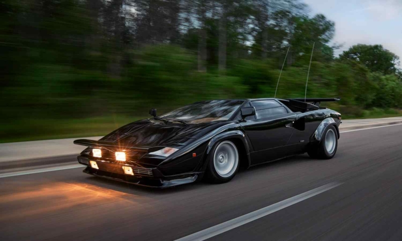 Cannonball Run Lamborghini Countach LP400S Reunited with Actresses ...