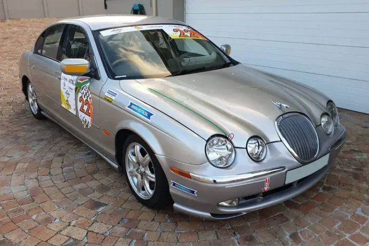 Double Apex Goes Endurance Racing