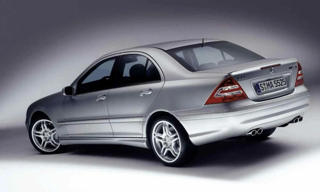 Mercedes-Benz-C55 AMG W203 rear
