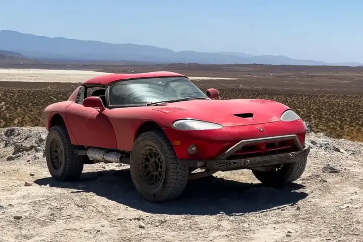 Off-Road Dodge Viper [video]