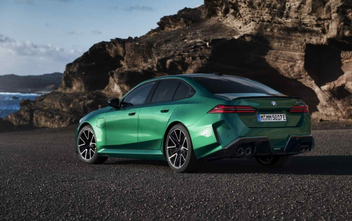 Seventh-Generation BMW M5 rear