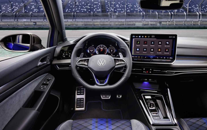 Updated VW Golf R interior
