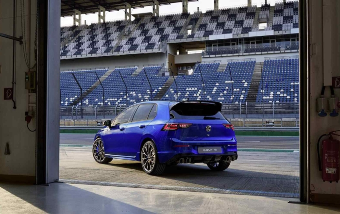 Updated VW Golf R rear