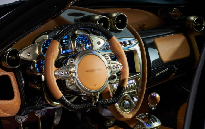 Pagani Huayra Epitome interior