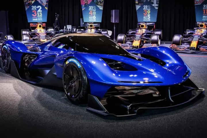 RB17 Hypercar Provides F1 Thrills for Two [w/video]