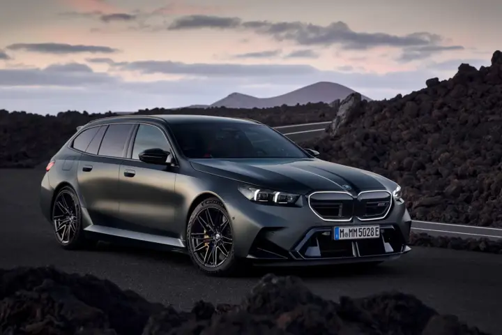 All-New BMW M5 Touring Debuts