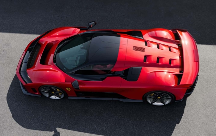 Ferrari F80 side