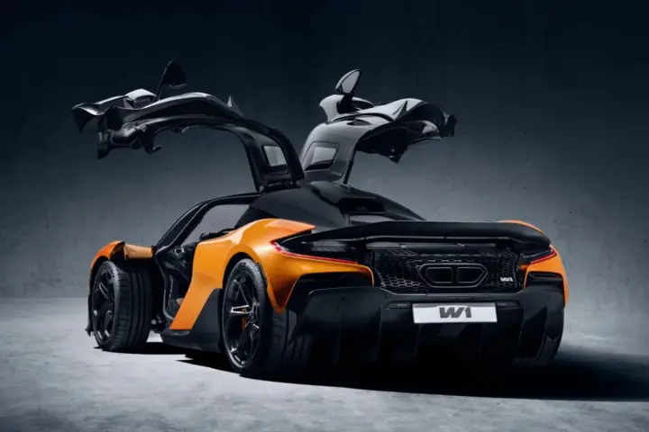 10 Incredible Facts About the McLaren W1 Supercar
