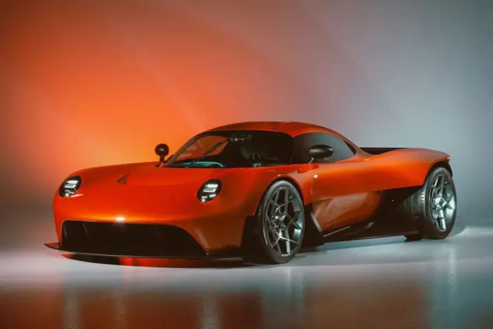 Oilstainlab HF-11 Is A Wild Limited-Edition Hypercar [w/video]