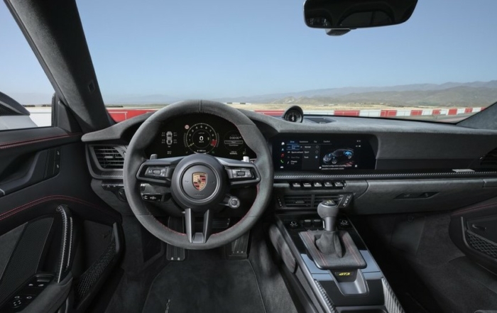 Revised Porsche 911 GT3 interior