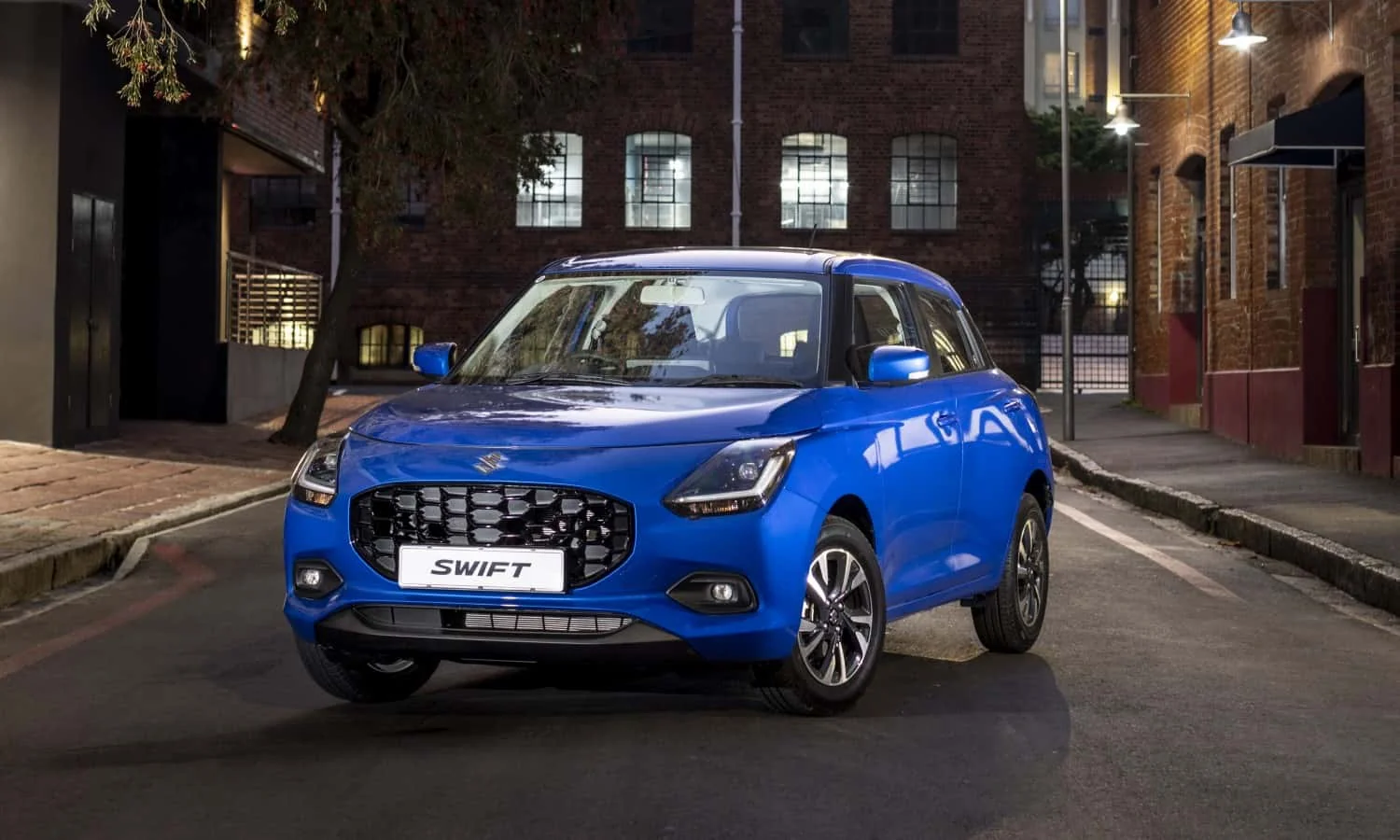 New Suzuki Swift Zips into SA – Double Apex