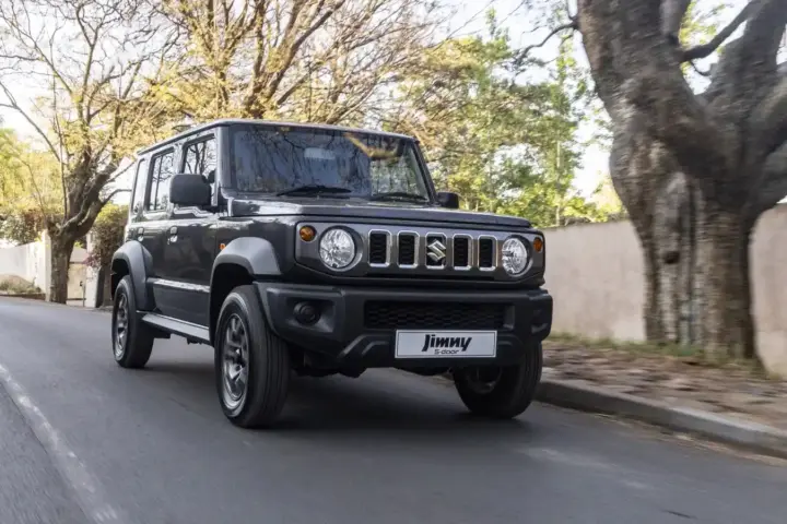 Suzuki Jimny GLX Five-Door Manual Driven