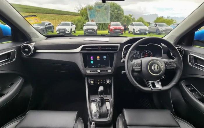 MG ZS interior