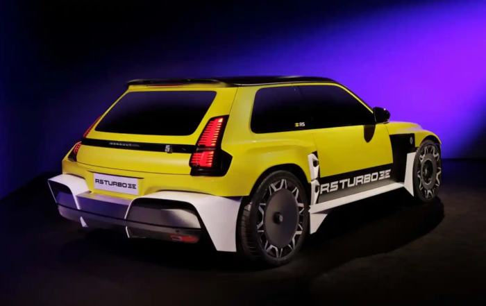 Renault 5 Turbo 3E side