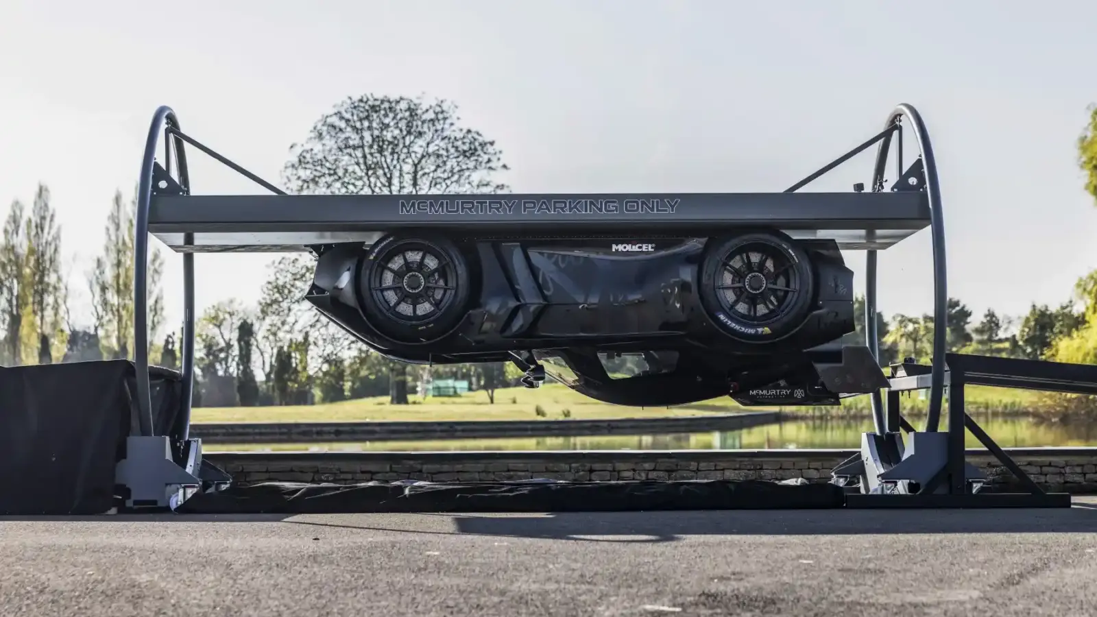 Watch As McMurtry Speirling Hypercar Drives Upside Down [video]