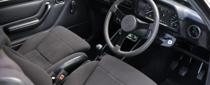 Ford Escort RS1800 interior
