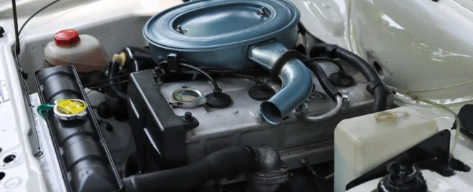 Ford Escort RS1800 engine