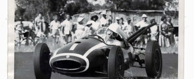 Syd d Vyver Cooper t43-Alfa Romeo 8th Coronation 100 P'M'Burg 18.04.60