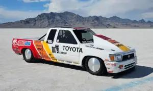 World’s Fastest Toyota Hilux Tops 400 km/h [w/video] 