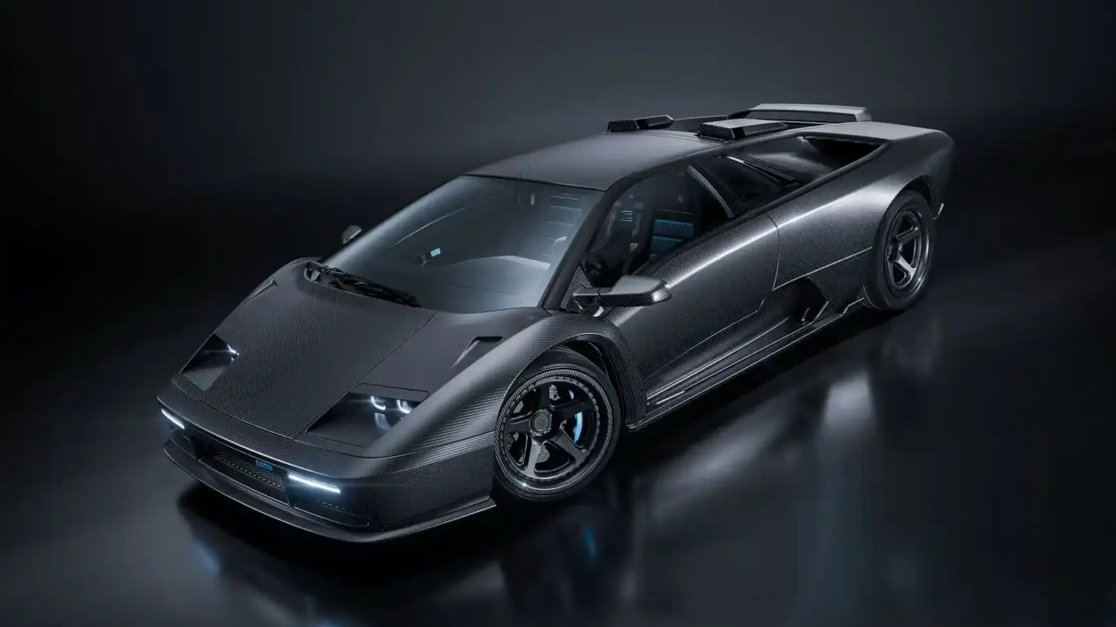 Eccentrica Titano is a Track-Focused Lamborghini Diablo Restomod
