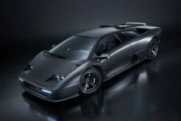 Eccentrica Titano is a Track-Focused Lamborghini Diablo Restomod