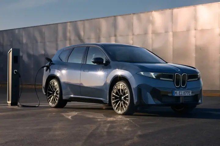 Neue Klasse BMW iX3 Unveiled [w/video]
