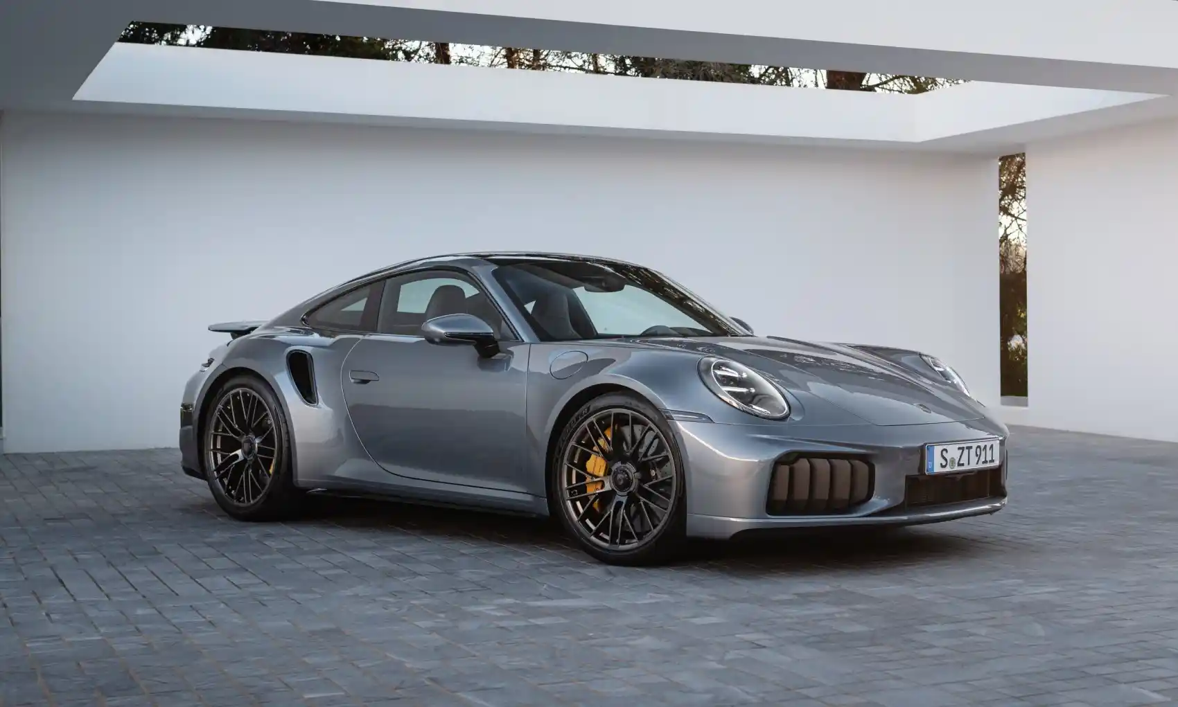 New Porsche 911 Turbo S Debuts In Coupe And Cabriolets Forms New Porsche 911 Turbo S Debuts In Coupe And Cabriolets Forms
