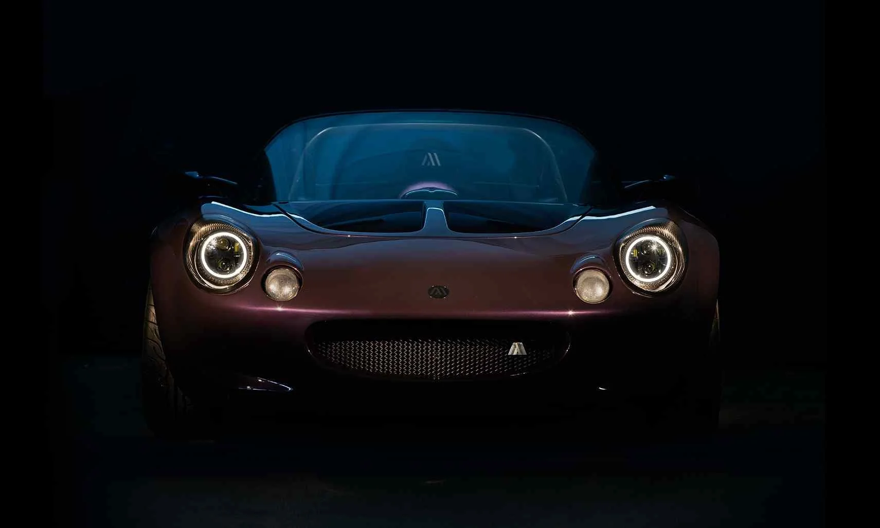 Analogue Automotive Teases Single-Seat Lotus Elise