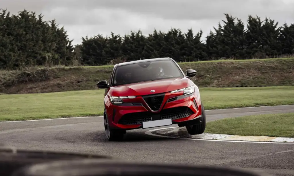 Alfa Romeo Junior Veloce Driven on Track