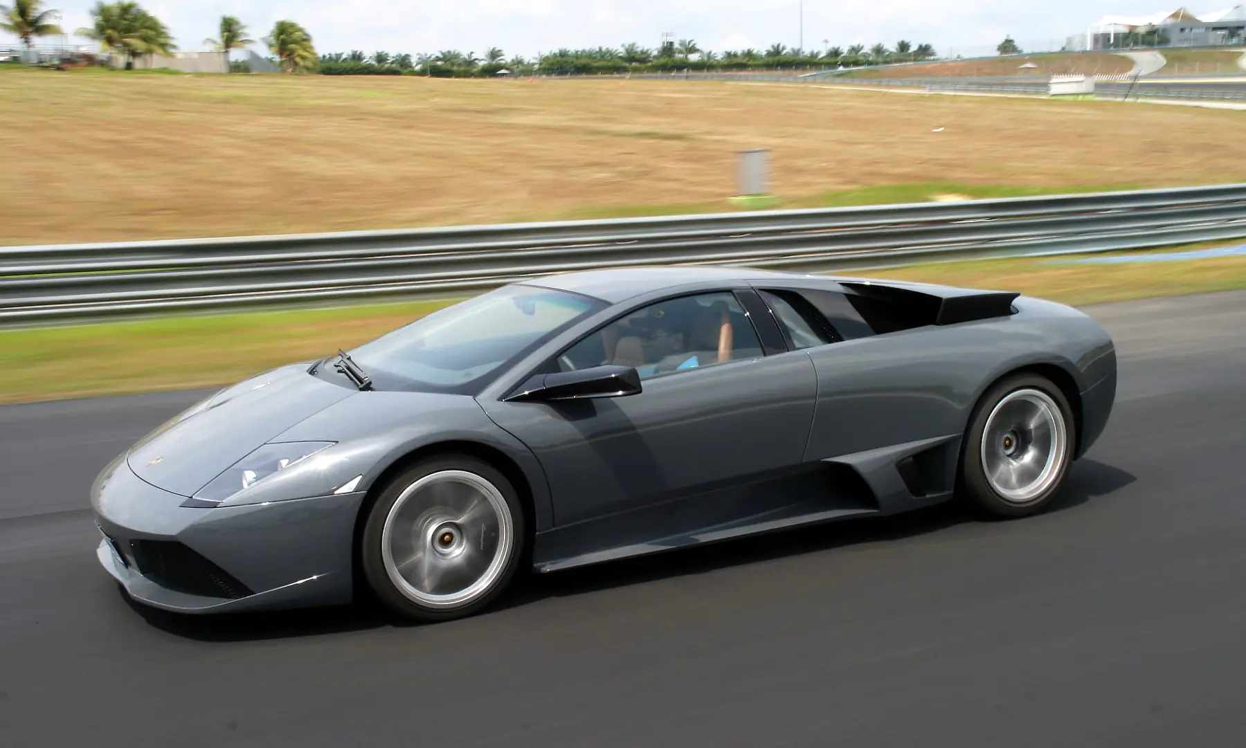 Lamborghini Murcielago LP640-4