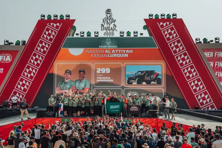 Dacia Ducks Out of Dakar Defense