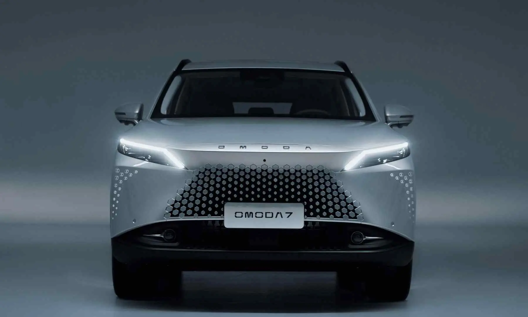 Omoda C7 Elegance front