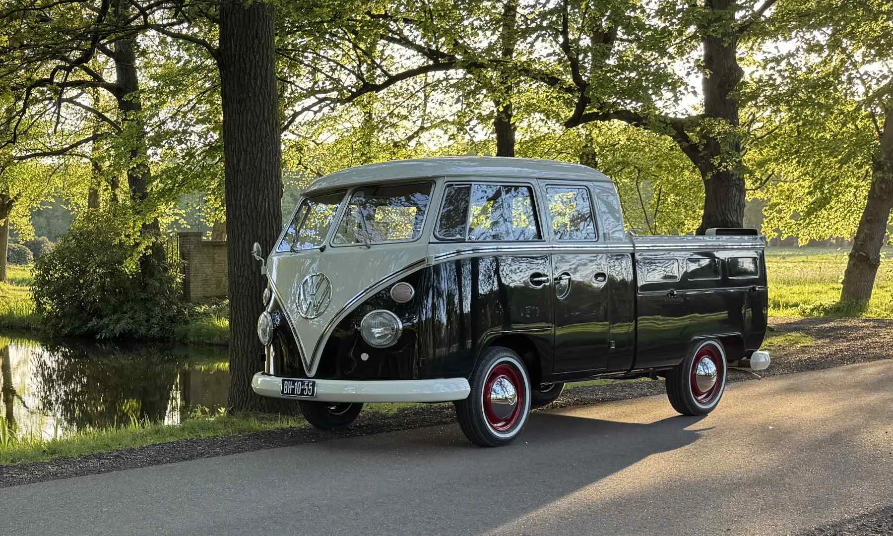 167 VW T1 Crew Bus