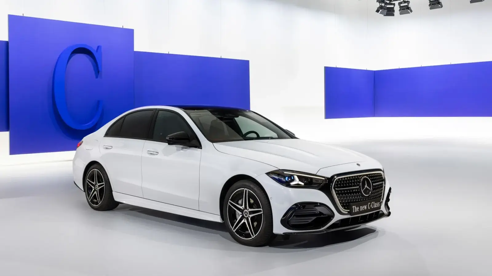Mercedes-Benz C-Class Has Midlife Facelift