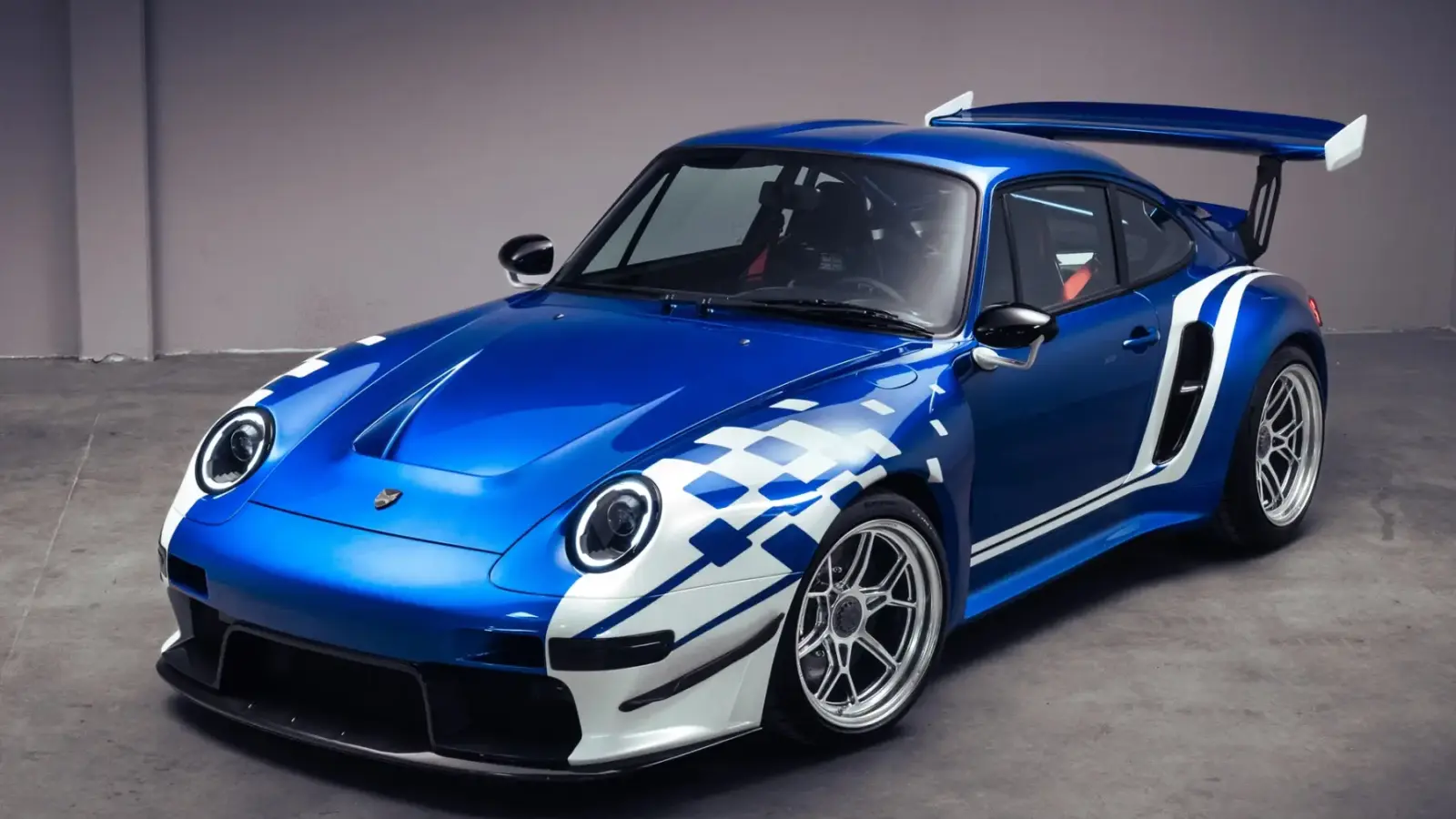 Gunther Werks Brundle Edition Celebrates an F1 Icon