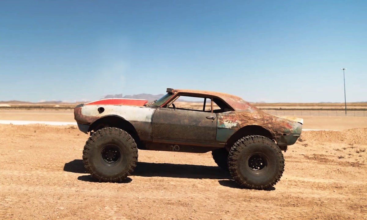 4x4 Chev Camaro is a crazy monster-truck muscle car