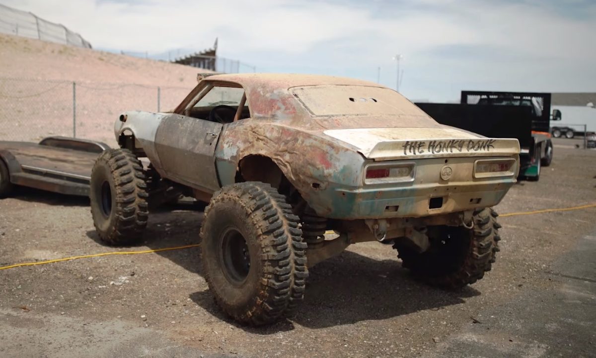 4x4 Chev Camaro is a crazy monster-truck muscle car