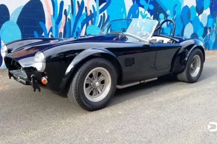 Peer-to-peer classic car hire