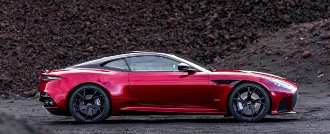 Aston Martin DBS Superleggera profile