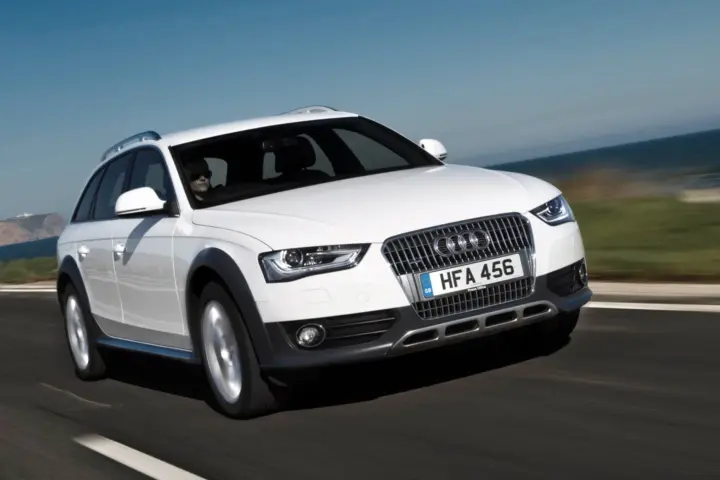Audi A4 allroad 2.0 TDI Quattro S tronic (2013)